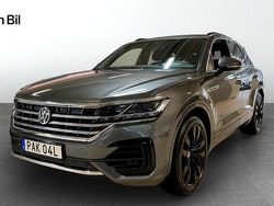 Grå Begagnad 2020 VW Touareg R-line SUV | 519 900 kr (Marknadspris)