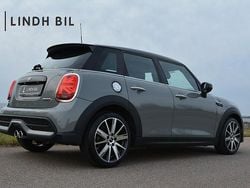 Grå Begagnad 2022 Mini Cooper S Exclusive Halvkombi | 269 900 kr (Marknadspris)