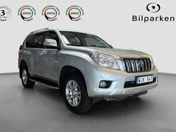 Ljusgrå Begagnad 2012 Toyota Land Cruiser SUV | 299 990 kr (Lite dyr)