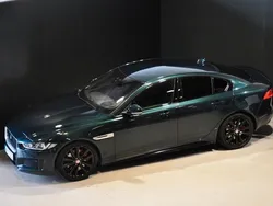 Mörkgrön Begagnad 2016 Jaguar XE S Sedan | 279 900 kr