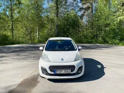 Vit Begagnad 2013 Peugeot 107 Halvkombi | 24 900 kr (Marknadspris)