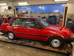 Röd Begagnad 1987 Toyota Corolla Sedan | 22 500 kr