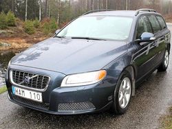 Blå Begagnad 2008 Volvo V70 Kinetic Kombi | 58 000 kr (Marknadspris)