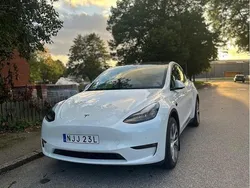 Vit Begagnad 2022 Tesla Model Y SUV | 380 000 kr (Marknadspris)
