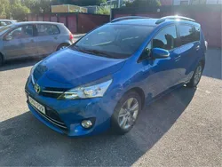 Blå Begagnad 2014 Toyota Verso Edition Minibuss | 135 000 kr (Marknadspris)