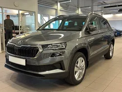Ny 2025 Skoda Karoq SUV | 324 900 kr (Superpris)