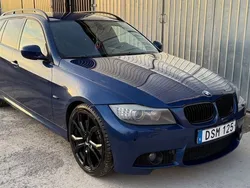 Blå Begagnad 2009 BMW 330 Comfort Edition Kombi | 94 900 kr (Marknadspris)