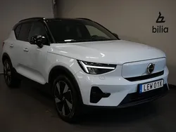 Ljusblå Begagnad 2023 Volvo XC40 Core SUV | 409 900 kr