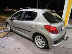 Grå Begagnad 2007 Peugeot 207 Halvkombi | 23 000 kr (Marknadspris)