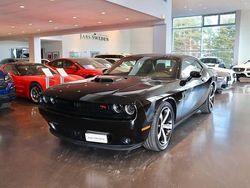 Svart Begagnad 2018 Dodge Challenger Sportkupé | 469 900 kr (Marknadspris)