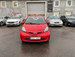 Röd Begagnad 2007 Toyota Aygo Halvkombi | 30 900 kr (Marknadspris)