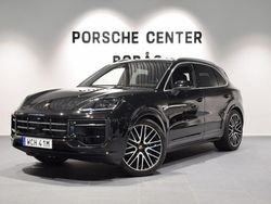 Svart (black) Ny 2025 Porsche Cayenne SUV | 1 477 500 kr (Superpris)