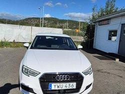 Vit Begagnad 2019 Audi A3 Sportback Proline Halvkombi | 165 000 kr (Marknadspris)
