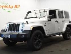 Vit Begagnad 2016 Jeep Wrangler Unlimited Sahara SUV | 369 900 kr