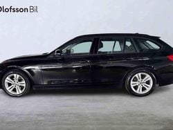 Svart Begagnad 2016 BMW 318 Kombi | 149 000 kr (Bra pris)
