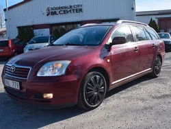 Röd Begagnad 2006 Toyota Avensis Kombi | 64 900 kr (Dyr)