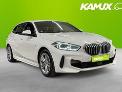 Vit Begagnad 2022 BMW 118 M Sport Halvkombi | 274 800 kr (Marknadspris)