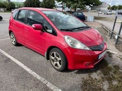 Röd Begagnad 2011 Honda Jazz Halvkombi | 44 900 kr (Marknadspris)