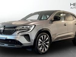 Grå Begagnad 2024 Renault Austral Techno SUV | 389 900 kr