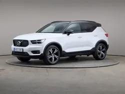 Vit Begagnad 2020 Volvo XC40 R-Design SUV | 359 000 kr (Marknadspris)