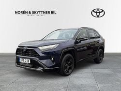 Blå Begagnad 2024 Toyota RAV4 Hybrid Style SUV | 429 000 kr (Marknadspris)
