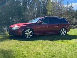 Röd Begagnad 2008 Volvo V70 Summum Kombi | 40 000 kr (Lite dyr)