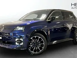 Blå (blue) Ny 2025 Renault R5 Techno Halvkombi | 435 600 kr