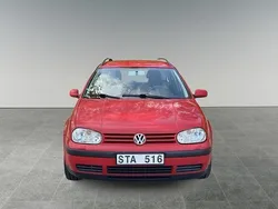 Mörkröd Begagnad 2001 VW Golf IV Basis Kombi | 14 800 kr (Bra pris)