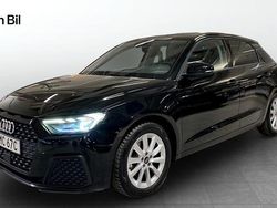 Svart Begagnad 2022 Audi A1 Sportback Proline Halvkombi | 209 000 kr (Marknadspris)