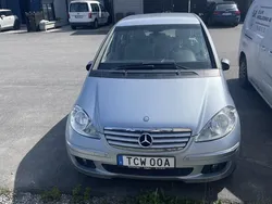 Blå Begagnad 2006 Mercedes A180 Elegance Halvkombi | 37 000 kr (Bra pris)