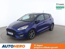 Blå Begagnad 2018 Ford Fiesta ST-Line Halvkombi | 109 000 kr (Marknadspris)