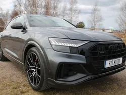 Grå (daytonagrå pärleffekt) Begagnad 2023 Audi Q8 Competition SUV | 799 000 kr (Superpris)