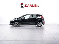 Svart Begagnad 2017 Ford Fiesta ST-Line Halvkombi | 134 700 kr (Marknadspris)