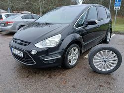 Begagnad 2014 Ford S-MAX S Minibuss | 103 000 kr (Marknadspris)