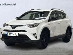Vit Begagnad 2018 Toyota RAV4 Hybrid Edition SUV | 229 900 kr (Marknadspris)