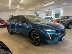 Blå Begagnad 2023 Peugeot 408 GT GTi SUV | 299 900 kr (Marknadspris)
