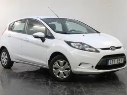 Vit Begagnad 2011 Ford Fiesta Trend Halvkombi | 34 900 kr (Marknadspris)