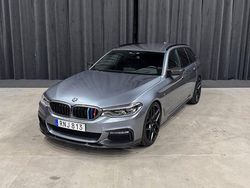 Blå Begagnad 2017 BMW 520 M Sport Kombi | 309 900 kr