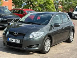 Mörkgrön Begagnad 2008 Toyota Auris Halvkombi | 54 500 kr (Marknadspris)