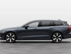 Röd Ny 2024 Volvo V60 Plus Kombi | 609 900 kr