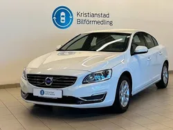 Vit Begagnad 2016 Volvo S60 Momentum Sedan | 169 900 kr (Marknadspris)