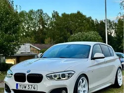 Vit Begagnad 2019 BMW 120 M Sport Halvkombi | 245 000 kr (Marknadspris)
