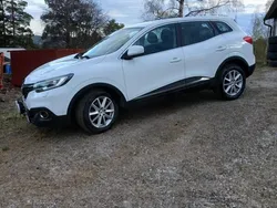 Vit Begagnad 2016 Renault Kadjar LIMITED SUV | 105 000 kr (Marknadspris)