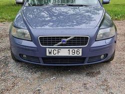 Blå Begagnad 2005 Volvo S40 Sedan | 7 000 kr (Superpris)