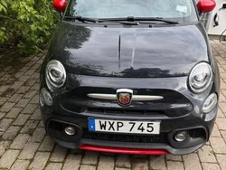 Svart Begagnad 2019 Abarth 595 Halvkombi | 170 000 kr (Bra pris)