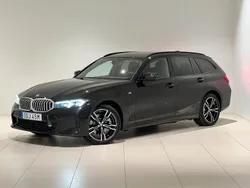 Svart Begagnad 2024 BMW 330e M Sport Kombi | 549 000 kr (Marknadspris)