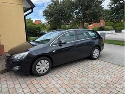 Vit Begagnad 2012 Opel Astra Kombi | 29 500 kr