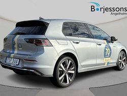 Silver Begagnad 2024 VW Golf VIII GTE Halvkombi | 499 900 kr