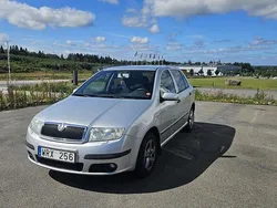 Silver Begagnad 2005 Skoda Fabia Halvkombi | 28 000 kr (Lite dyr)