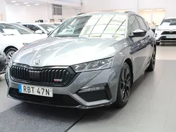 Grå Begagnad 2022 Skoda Octavia RS Kombi | 294 900 kr (Lite dyr)